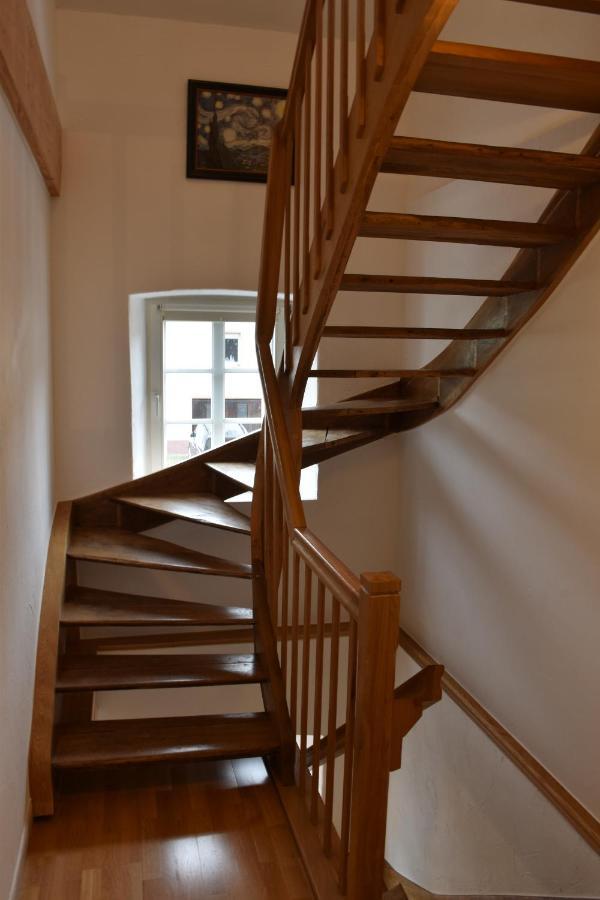 Happynest Apartment *